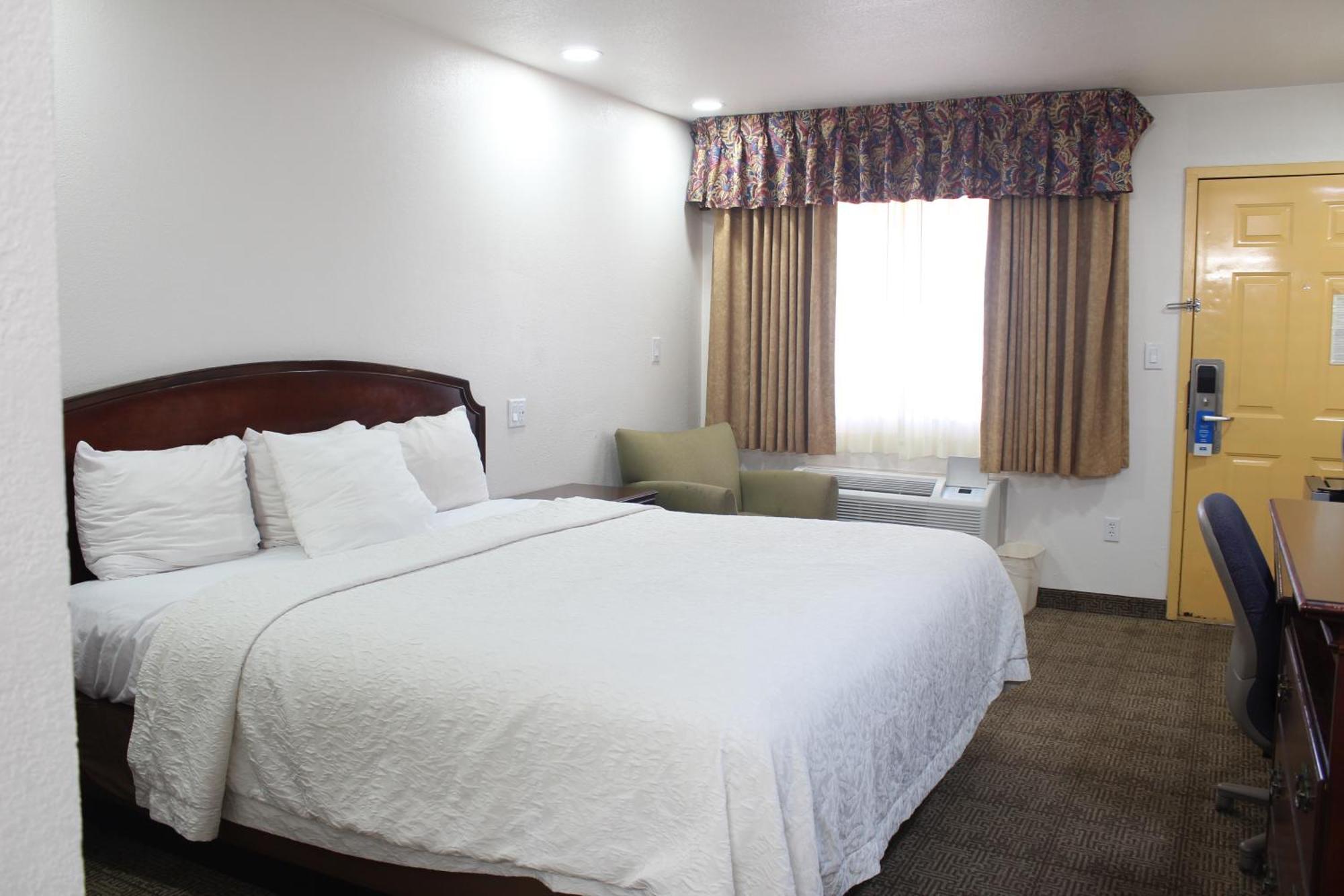 Rodeway Inn Тукумкари Экстерьер фото
