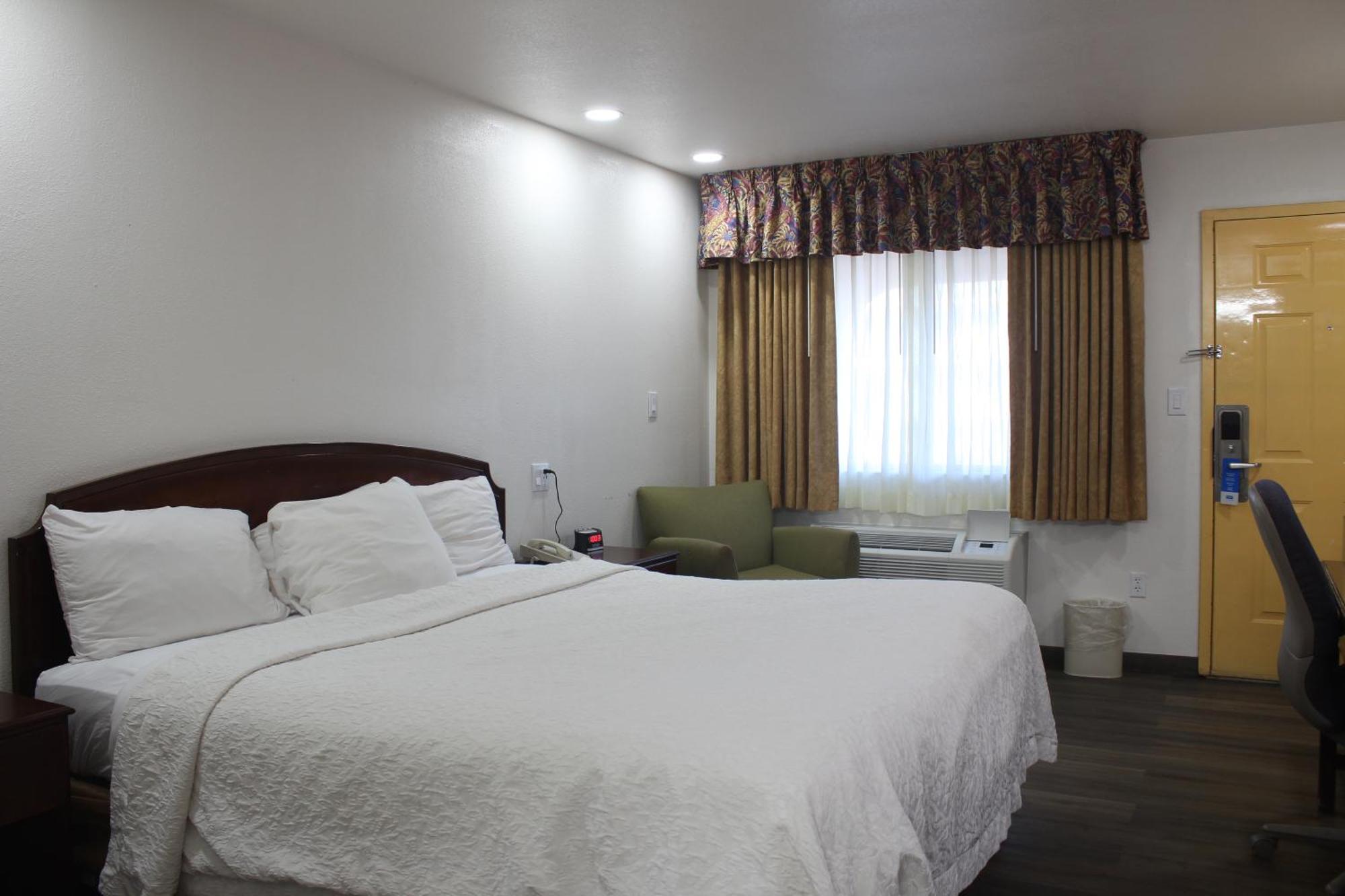 Rodeway Inn Тукумкари Экстерьер фото