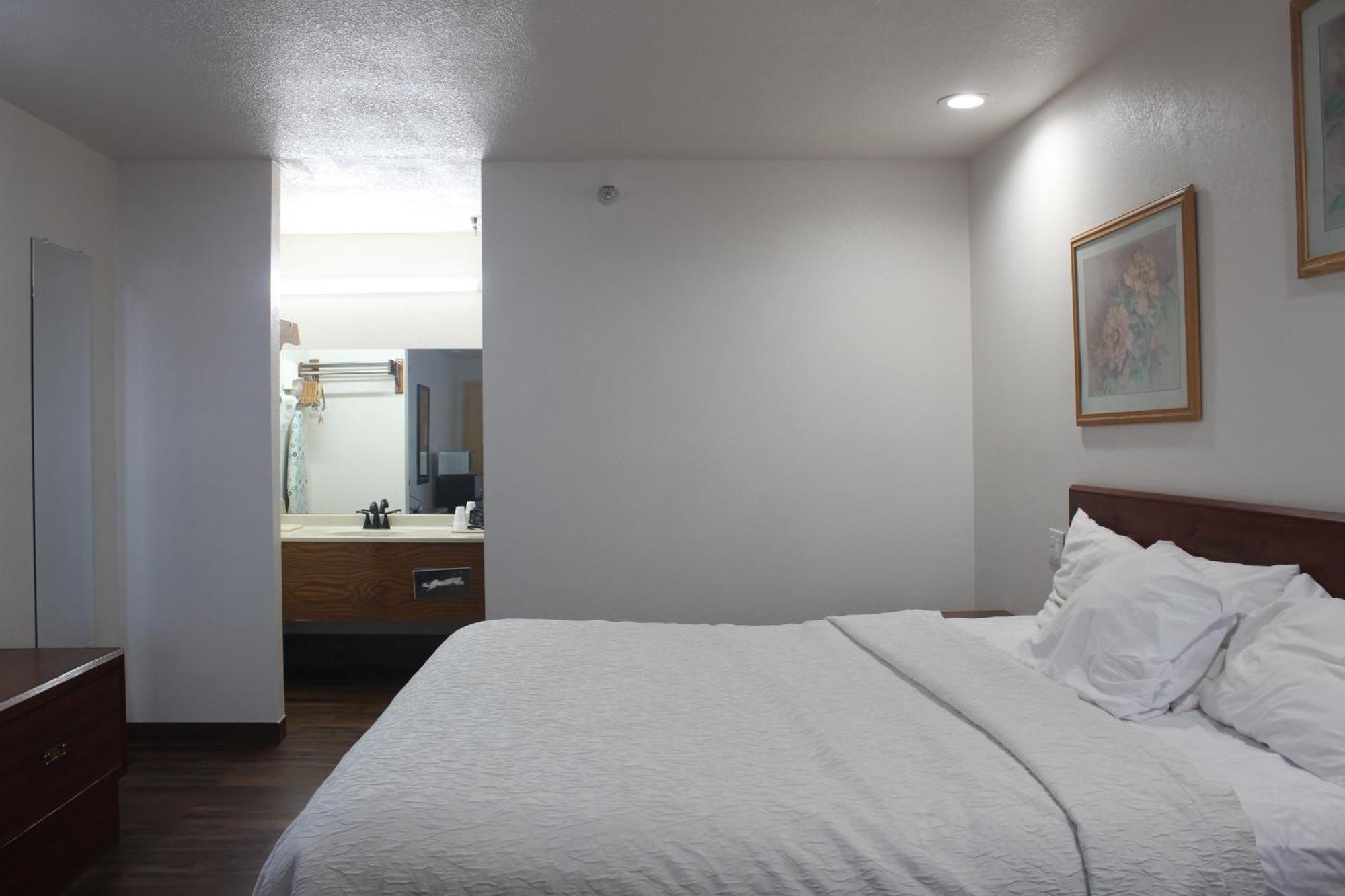 Rodeway Inn Тукумкари Экстерьер фото