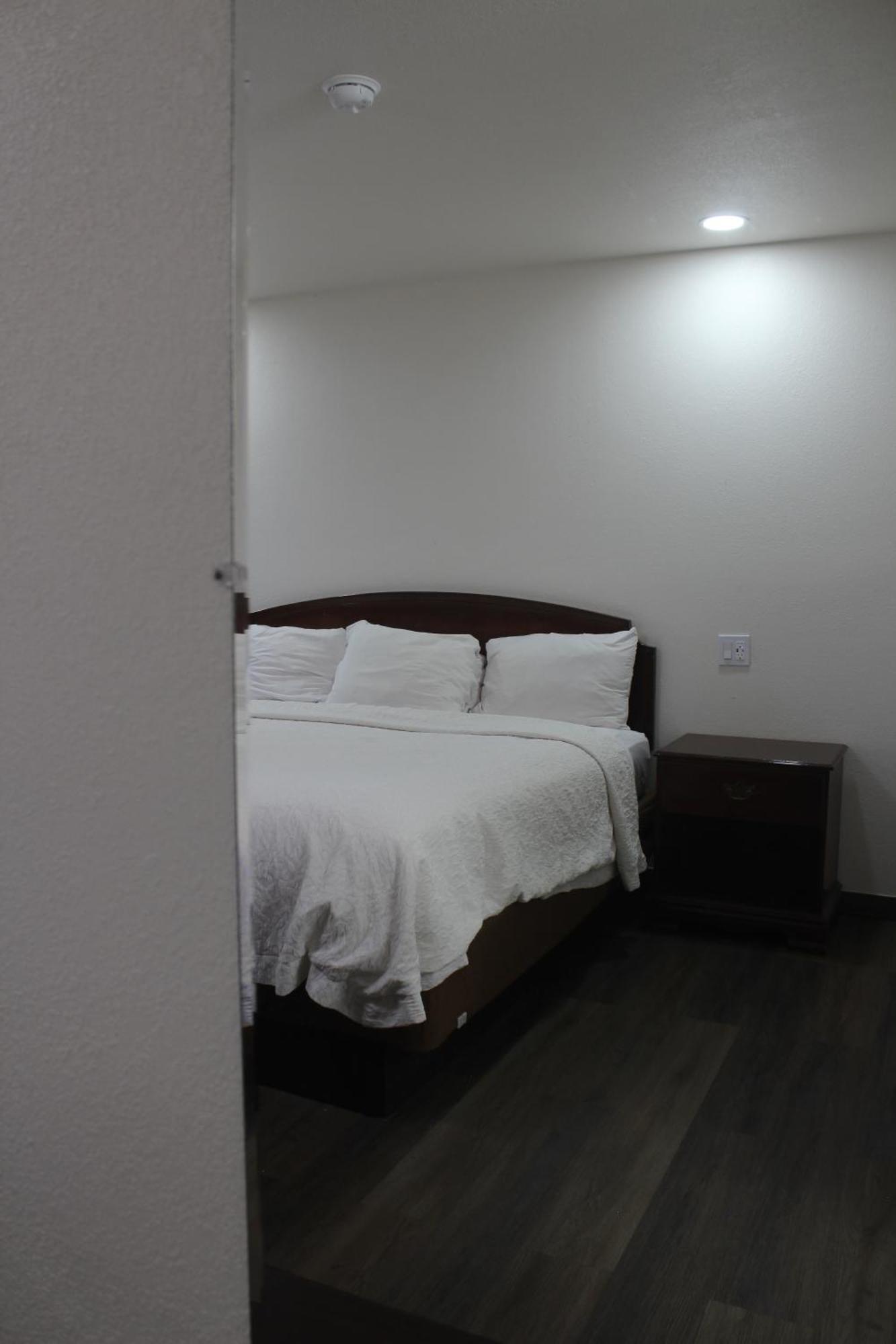 Rodeway Inn Тукумкари Экстерьер фото