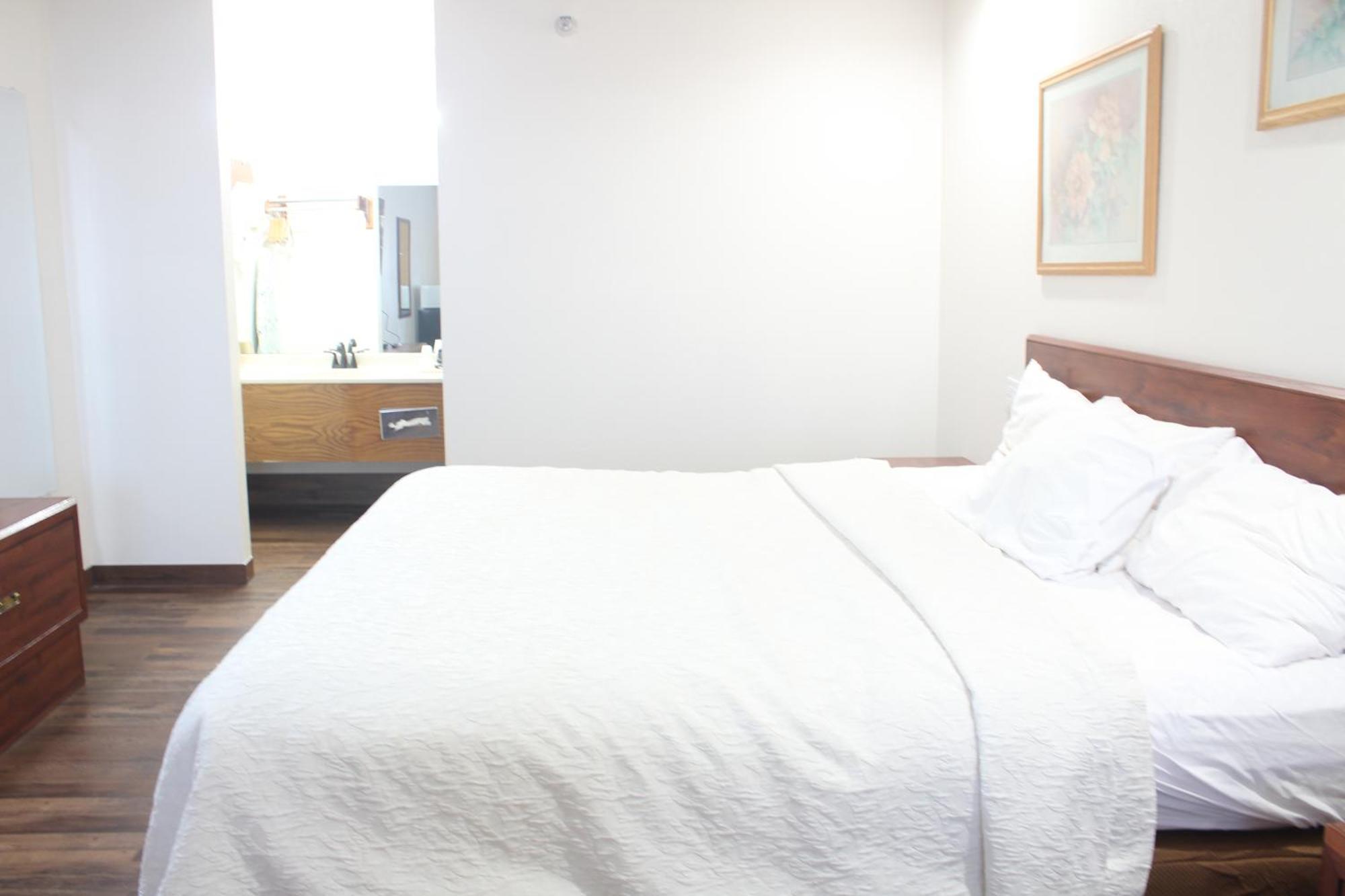 Rodeway Inn Тукумкари Экстерьер фото