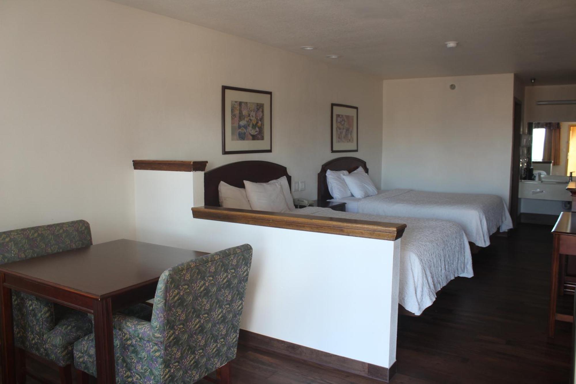 Rodeway Inn Тукумкари Экстерьер фото