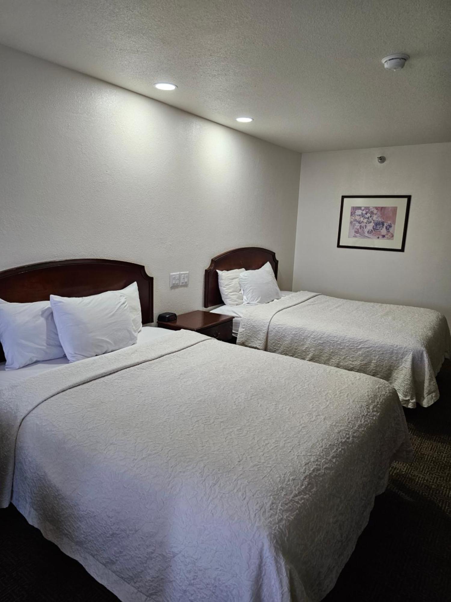 Rodeway Inn Тукумкари Экстерьер фото